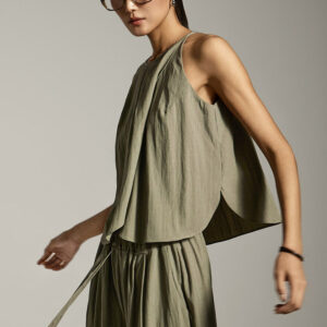 E3877 Halterneck Sleeveless Top