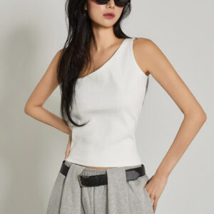 E4032 Uneven Sleeveless Top