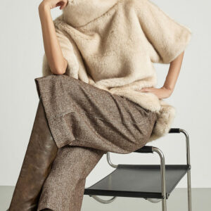 E9036 High-Neck Fur Top