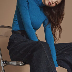 E3590 Turtleneck Top